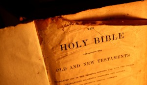 photodune-2390881-bible-xs